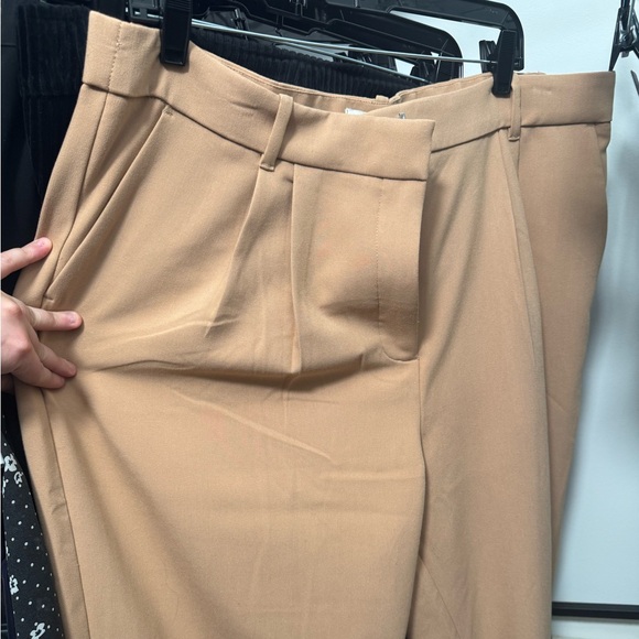 NWT A&F Sloane Tailored Pant 34 Short Tan - Picture 2 of 9